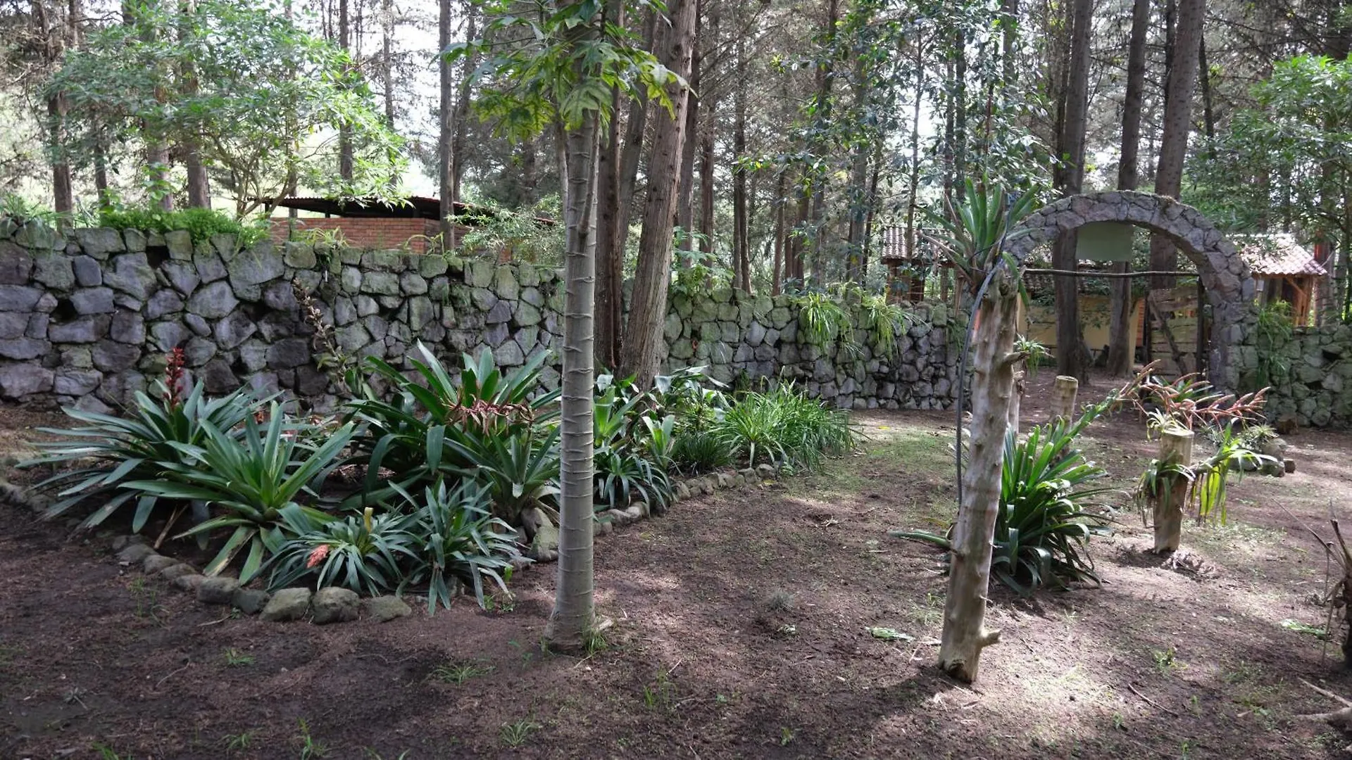 Inraki Lodge Guaillabamba 0*,  Ecuador